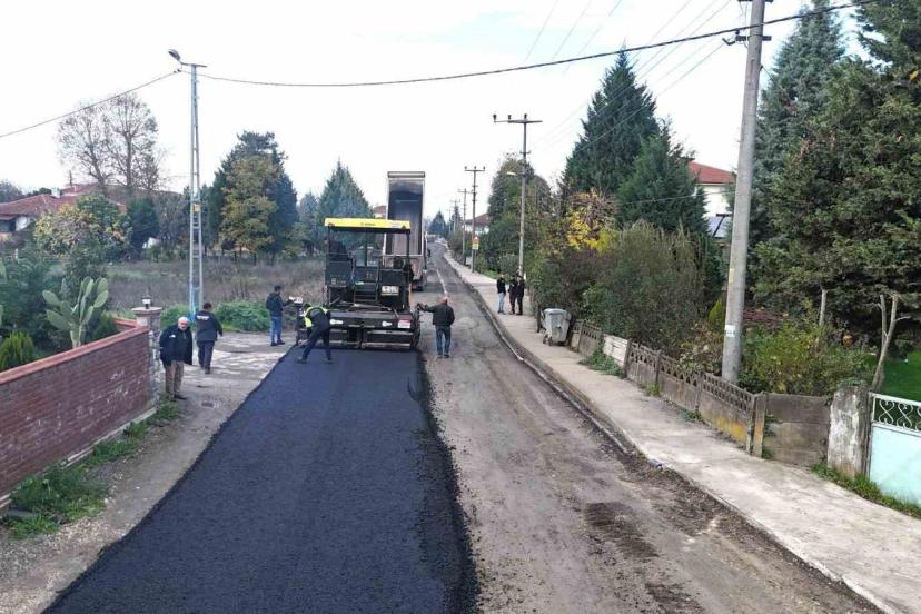 Erenler’in yolları daha konforlu hale getiriliyor
