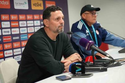 Erol Bulut: "Kontrataktan üç gol yerseniz kazanmanız zor oluyor"