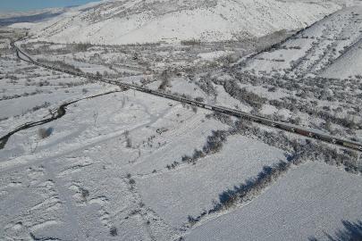 Erzincan- Erzurum karayolunda kaza nedeniyle uzun araç kuyruğu oluştu