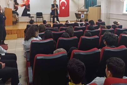 Erzincan’da öğrencilere siber suçlarla mücadele eğitimi