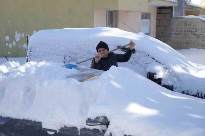 Erzurum beyaz örtüsüne büründü