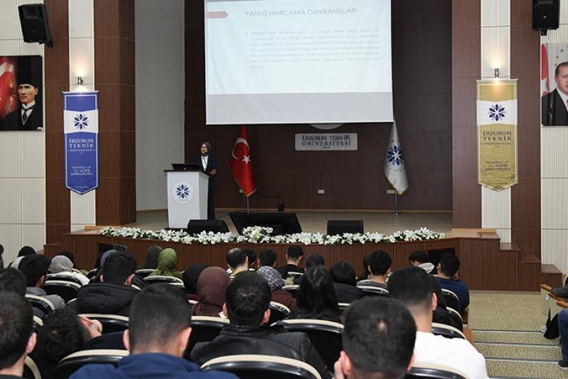 ETÜ öğrencileri iş gücü eğitim programında iş hayatına hazırlanıyor