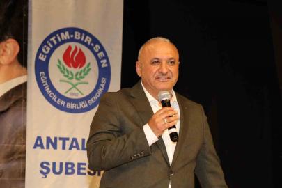Eyüp Bülent Miran: "Emperyalist güçler, insan hakları kavramını büyük bir yalana dönüştürdüler"
