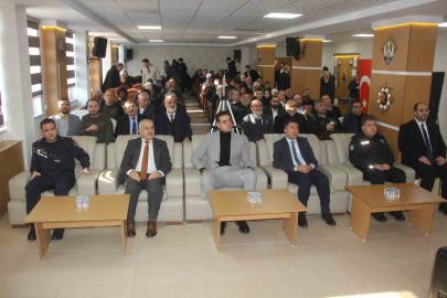 Ezanı güzel okumak için yarıştılar