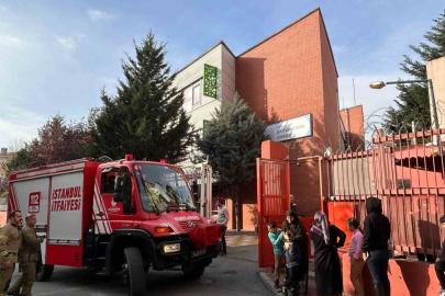 Fatih’teki ilkokulda panik anları, okul boşaltıldı: Gerçek ekipler gelince ortaya çıktı