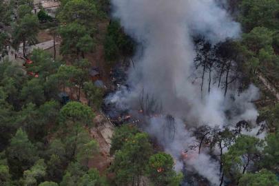Fethiye’de karavanda çıkan yangın ormana sıçradı