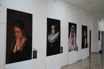 Fotoğraf ile resim arasındaki özgün köprü