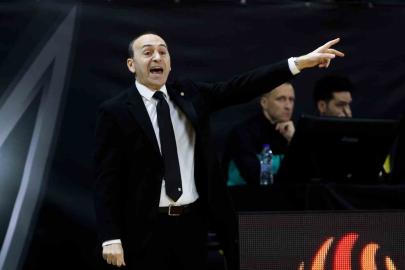 Galatasaray, başantrenör Yakup Sekizkök ile yollarını ayırdı