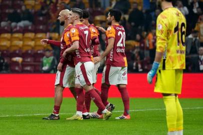 Galatasaray kupada Başakşehir’i ilk kez yendi