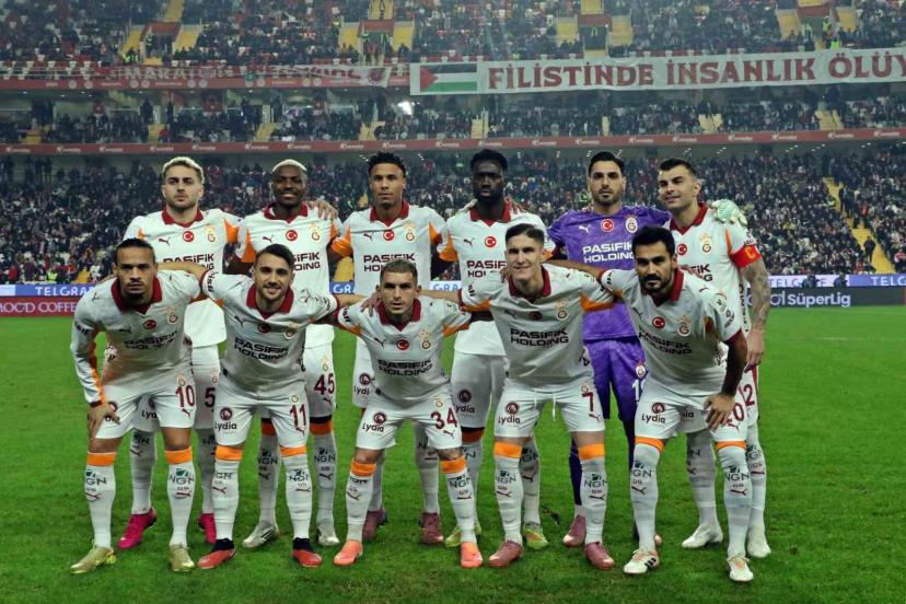Galatasaray’da 2 değişiklik