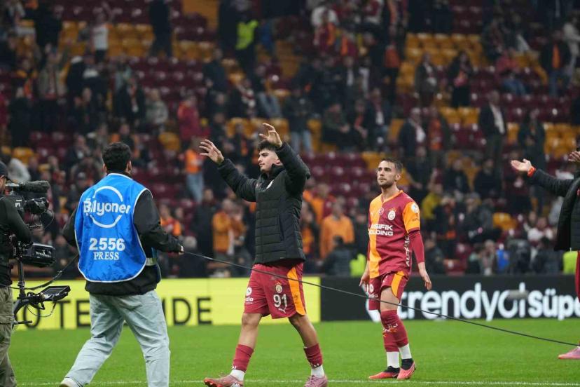 Galatasaray’da maç sonu üçlüsü Arda Ünyay’dan