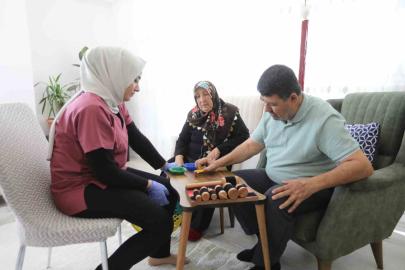 Gaziantep Büyükşehir’den evde fizik tedaviyle hayata dokunan hizmet