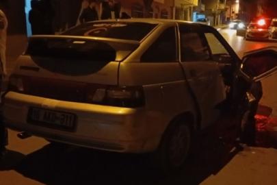 Gece saatlerinde sıkışmalı kaza: 2 yaralı