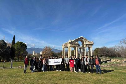 Gençler, ’Dünya Mirası’ Afrodisias’ı gezdi