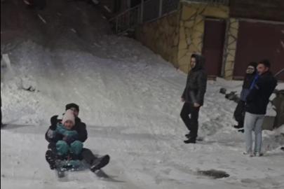 Giresun’da sahilde yağmur, yüksek kesimlerinde kar yağışı etkili oluyor