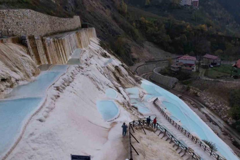 Göksu Travertenleri yılı rekor ziyaretçiyle kapatıyor