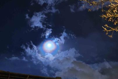 Gökyüzünde görsel şölen: Lunar Corona görüntülendi