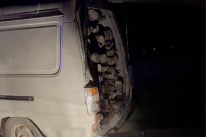 Gönen ve Manyas sınırında odun hırsızlığına suçüstü