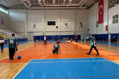 Gözler kapalı 12 dakikalık maçın kazananı empati oldu