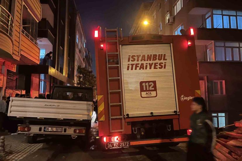 Güngören’de binadaki patlamada yaşlı çift yaralandı