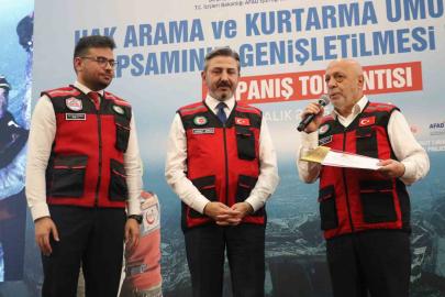 HAK-İŞ Başkanı Arslan: "HAK-İŞ olarak ülkemize ait hangi sorun varsa orada olmak zorundayız"