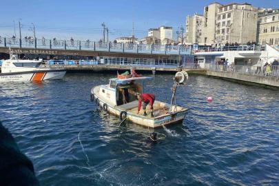 Haliç’ten 33 kilogram olta kurşunu çıkarıldı