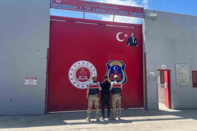 Hatay’da 30 yıl hapis cezası bulunan firari mandalina bahçesinde yakalandı