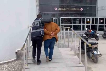 Hatay’da başkasına ait banka kartıyla dolandırıcılık yapan şüpheli tutuklandı