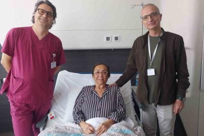 Hipofiz tümörü yüzünden gözünü kaybediyordu