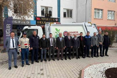 Hisarcık Belediyesi’ne yeni çöp toplama aracı