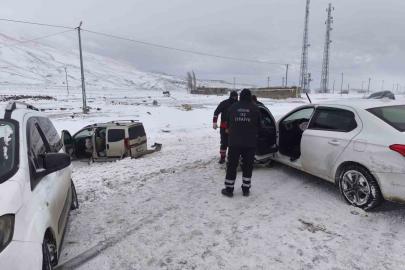 Iğdır-Doğubayazıt yolunda zincirleme kaza: 3 yaralı