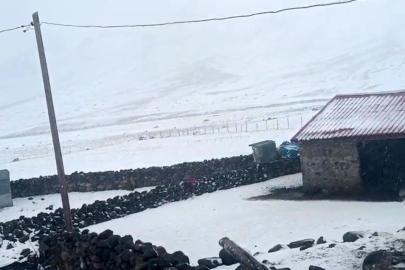 Iğdır’ın yüksek kesimleri beyaza büründü