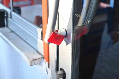 Isparta’da ‘içerisinde haşereler görüldüğü’ iddia edilen döner salonu mühürlendi