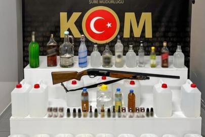 Isparta’da Narkotik ve KOM’dan çifte operasyon: Sentetik kâğıtlar ve kaçak alkol yakalandı