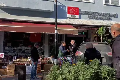 İstanbul Şile'de CHP önünde 'kızıma küfür ettiler' diye bağıran kişi gözaltına alındı