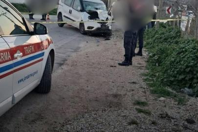 İzmir’de otobüs ile ticari araç çarpıştı: 1 ölü, 2 yaralı
