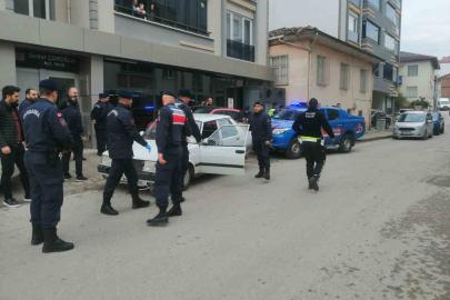 Jandarma personelini yaralayan sürücü, kovalamaca sonrası yakalandı