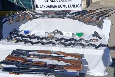 Jandarmadan Silah Operasyonu: 30 tabanca, 27 av tüfeği ele geçirildi