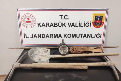 Kaçak kazı yapan 5 kişi yakalandı