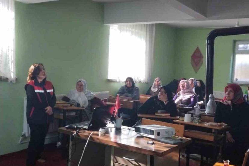 Kadın çiftçilere eğitim verildi