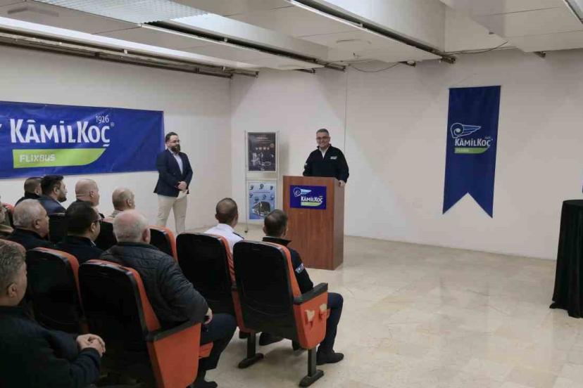 Kâmil Koç, Dünya Şoförler Günü’nü Ankara’da kaptanlarıyla kutladı
