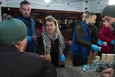 Kandilde dualar edildi ağızlar tatlandı