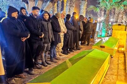 Kar faciasında ölen 3 çocuk gözyaşları arasında toprağa verildi