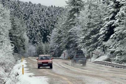 Karabük-Bartın kara yolu beyaza büründü