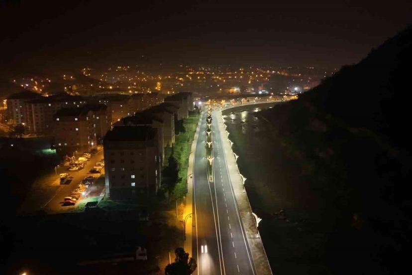 Karabük’te Zonguldak ve Yenice caddeleri baştan sona yenilendi
