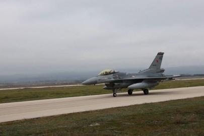 Karadeniz semalarında Türk Hava Kuvvetleri’nden eğitim uçuşu