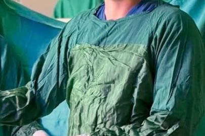 Karın boşluğundan 40 santimetre büyüklüğünde kitle çıkarıldı