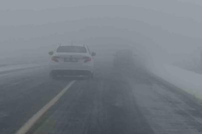 Kars’ta yoğun sis: Uçak seferleri iptal edildi