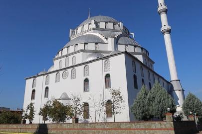 Kartepe Abdülhamit Han Camii’ne estetik görünüm