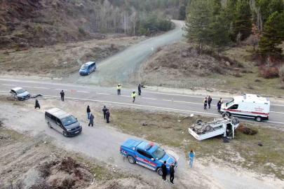 Kastamonu’da otomobil ile çarpışan kamyonet ters döndü: 1 ölü, 1 yaralı